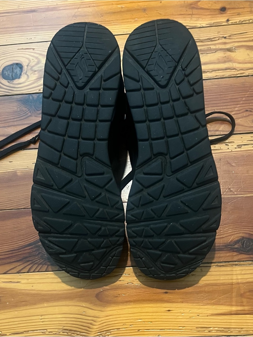 Skechers Women's Black Athletic Shoes - Picture 3 of 7